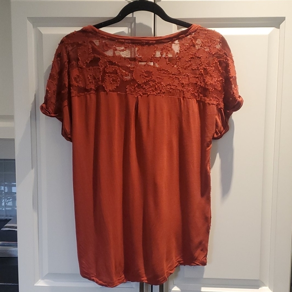 Shirt - Picture 2 of 2